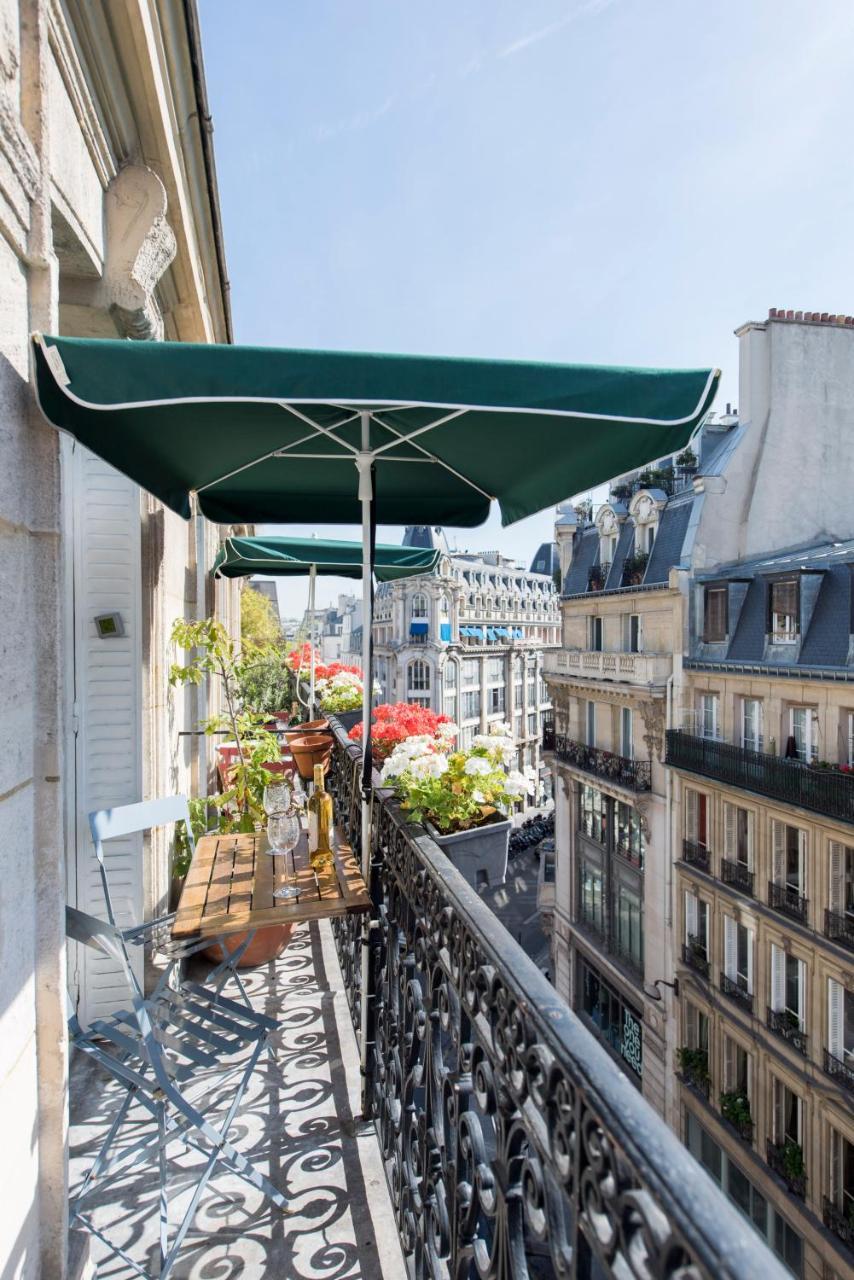 Veeve - By The Palais Royal * Paris